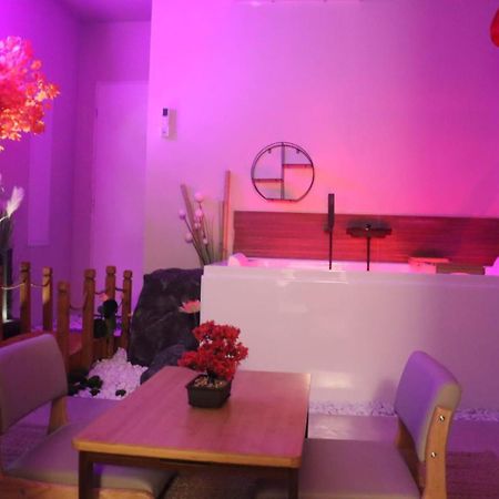 Loveroom Japon Avec Balneotherapie Toulon Exteriér fotografie