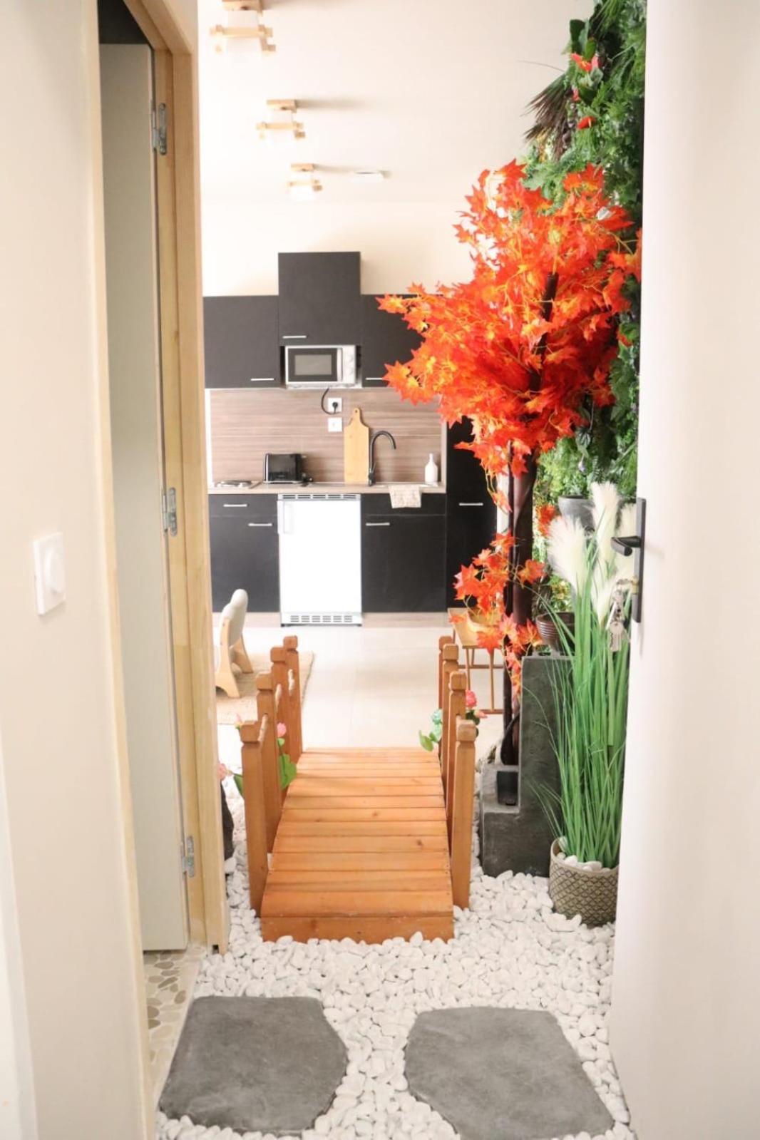 Loveroom Japon Avec Balneotherapie Toulon Exteriér fotografie