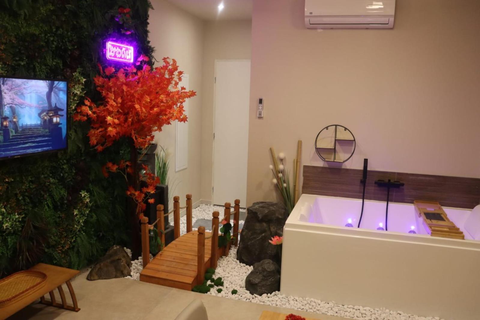 Loveroom Japon Avec Balneotherapie Toulon Exteriér fotografie