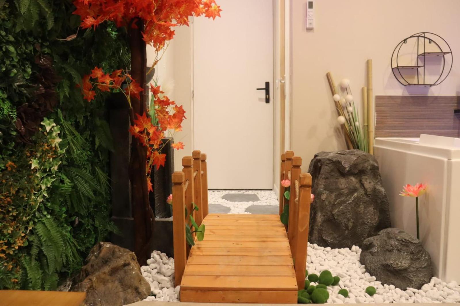 Loveroom Japon Avec Balneotherapie Toulon Exteriér fotografie